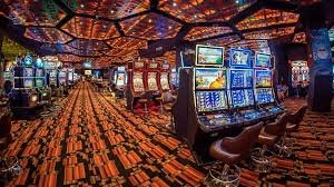 hitamqq login mobile app interface showing live blackjack table and sportsbook odds